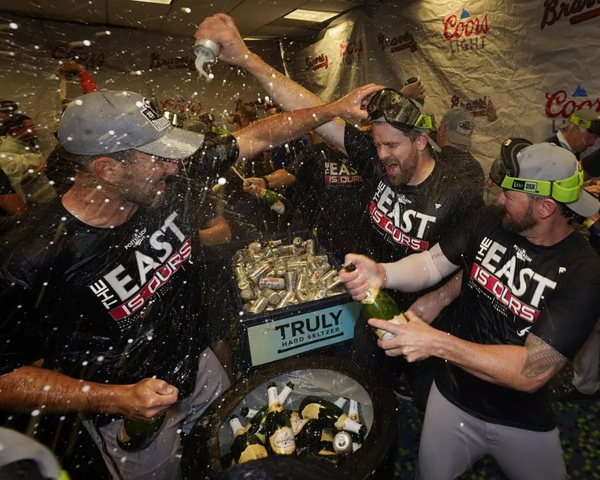 The Braves celebrate their 22nd division title