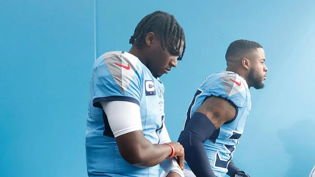 Cameron Ward walks on out on the field