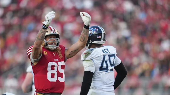 George Kittles celebrates a catch