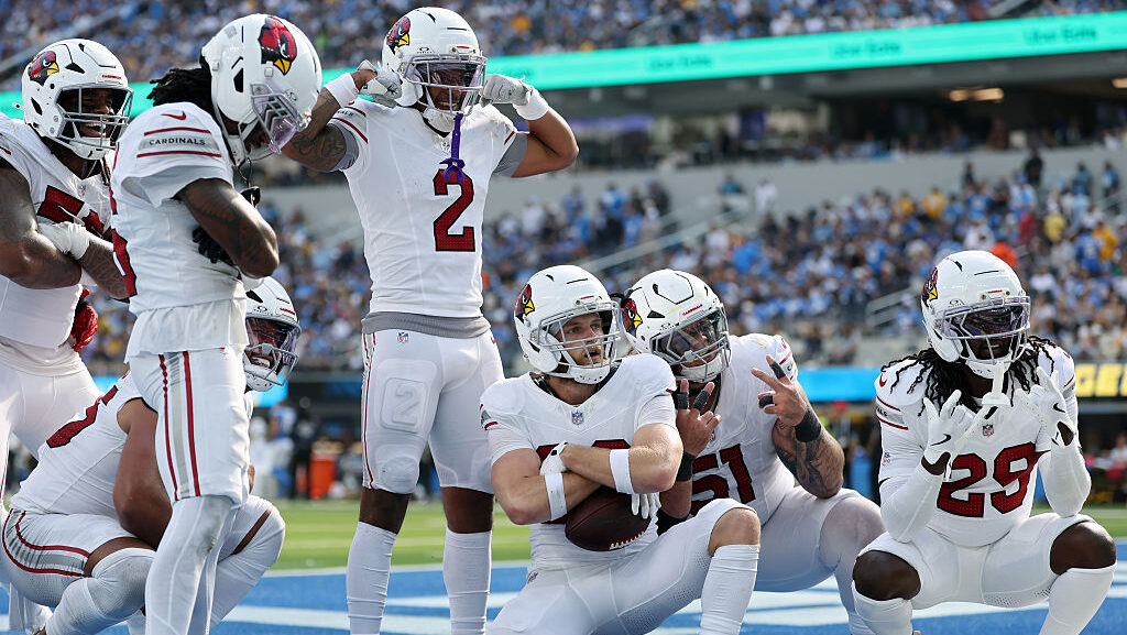 Cardinals' defense celebrate after turnover
